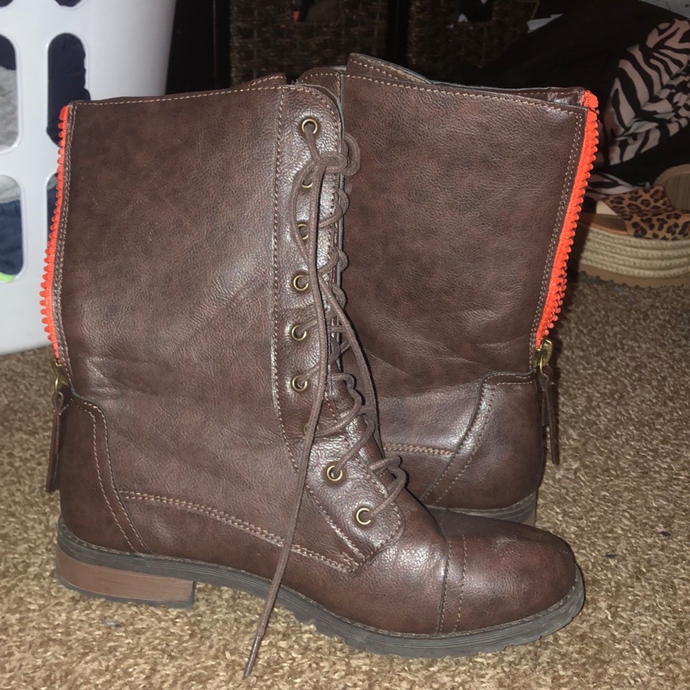 Bamboo Brown Zip-up Boots